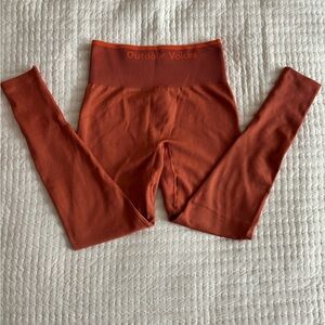 Outdoor Voices Seamless Rib Leggings